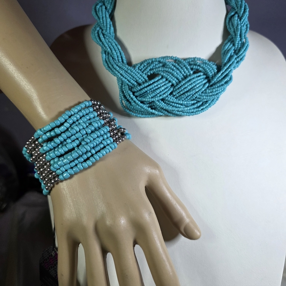 Paparazzi Turquoise and Silver Beaded Necklace And Bracelet Set